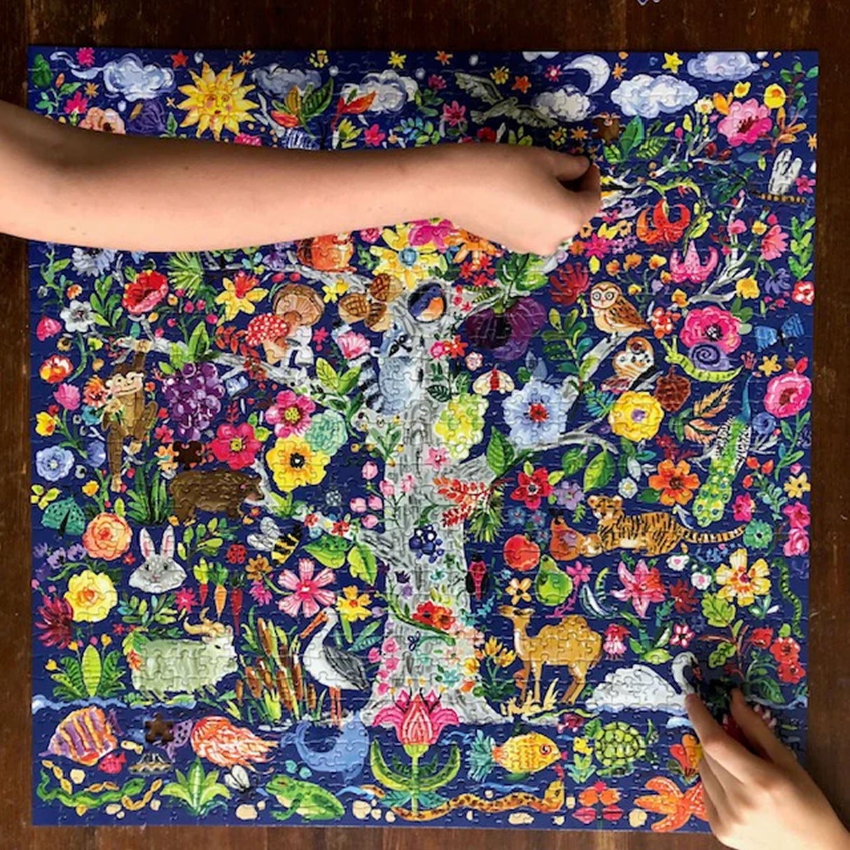 eeBoo TREE OF LIFE 1000 pc Square Jigsaw Puzzle Super Deluxe PZTTOL