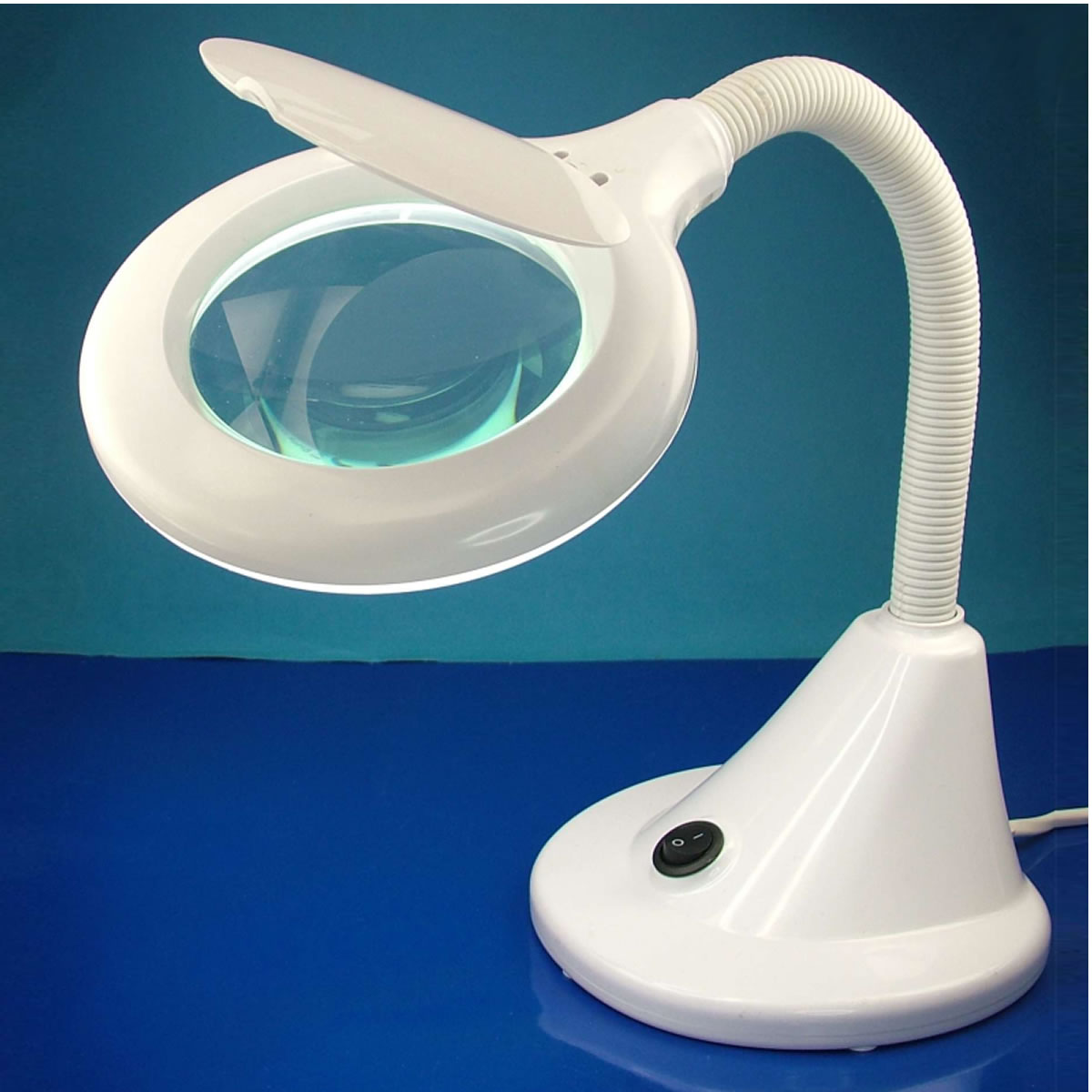 MAGNIFIER LAMP Compact Flexible Shadow Free Desk Lens Cap LightCraft LC8082
