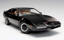 Load image into Gallery viewer, Knight Rider 2000 K.I.T.T. Season 1 TV 1:24 scale model kit Aoshima 04127
