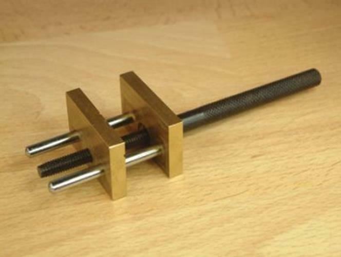 PRECISION BRASS HAND VICE polished steel guides Parallel jaws Professional tool