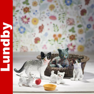 CAT FAMILY Cat Kittens Basket Bowl Ball Dolls House 1:18th scale LUNDBY Sweden