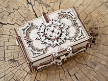 Load image into Gallery viewer, ANTIQUE BOX Wooden Mechanical Construction jewelery 3D Puzzle kit uGears 70089
